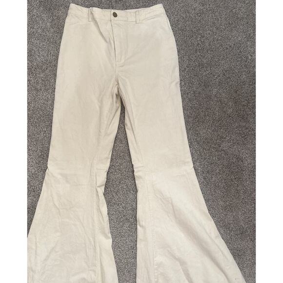 By Together Super High-Rise Raw Hem Bell Bottom in Cream, Small - Picture 4 of 7